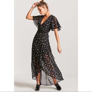 B&W high low ⭐️ STAR ⭐️ print wrap dress